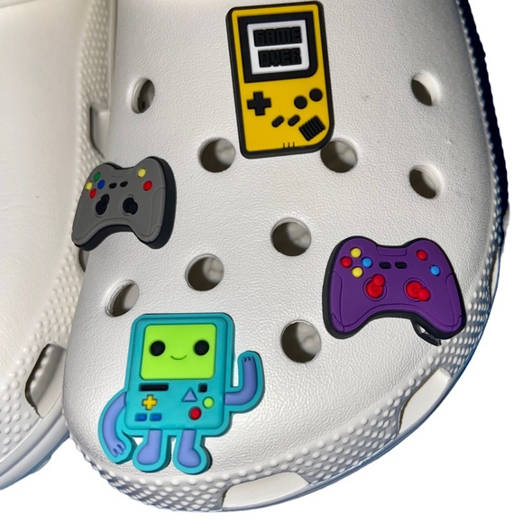 🎀 Jibbitz Video Games Nintendo Switch  Theme Crocs Shoe Charms - Picture 3 of 3